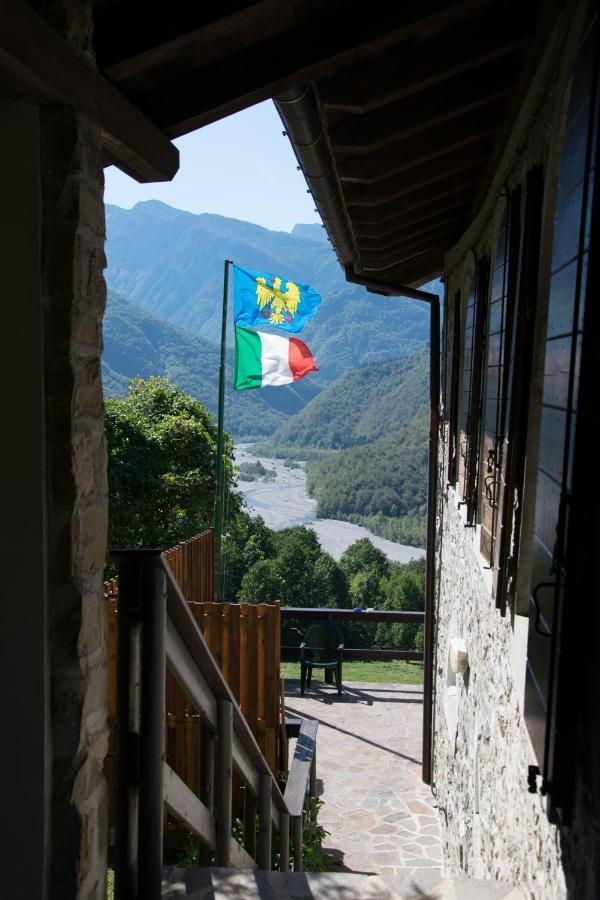 Rifugio Malga Grasia Caprizi Luaran gambar