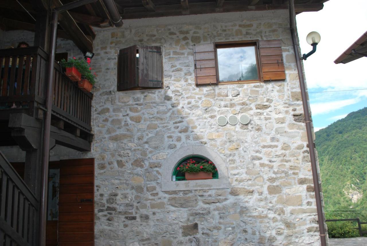 Rifugio Malga Grasia Caprizi Luaran gambar